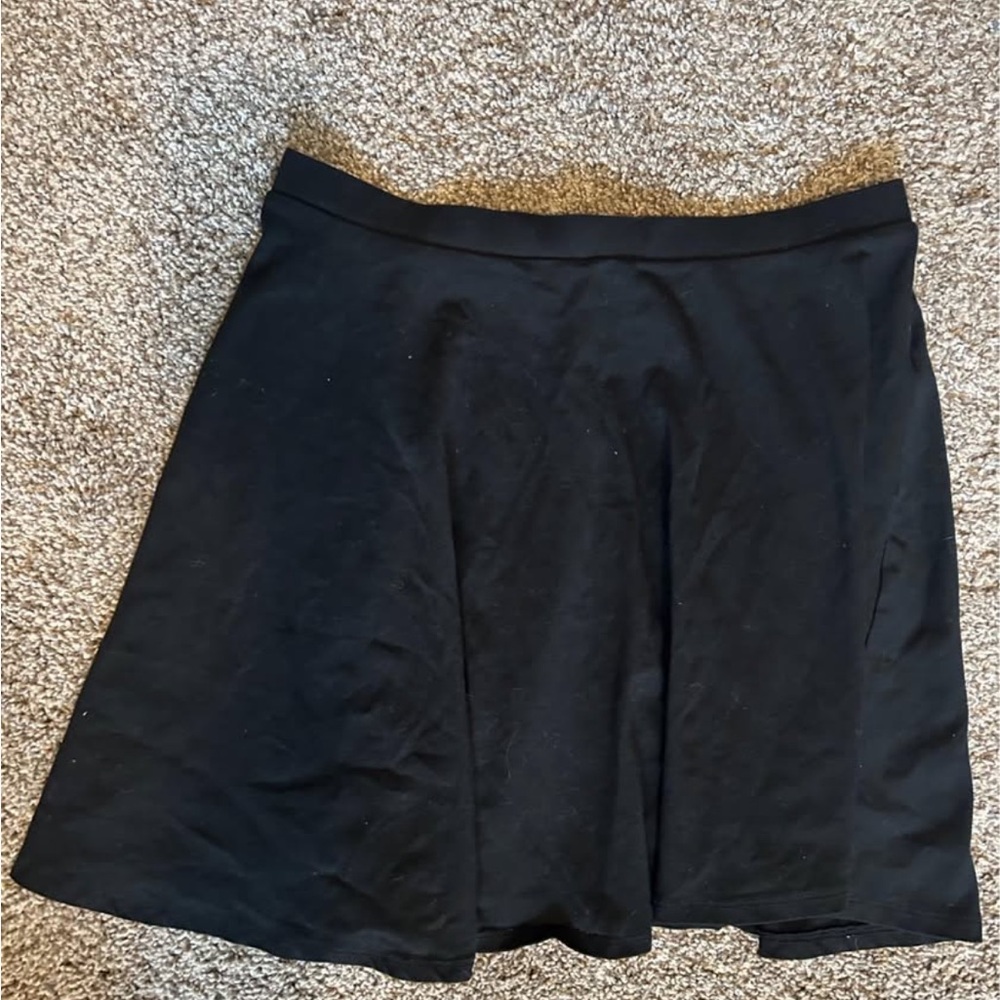 Forever 21 Black Circle Skater Skirt
